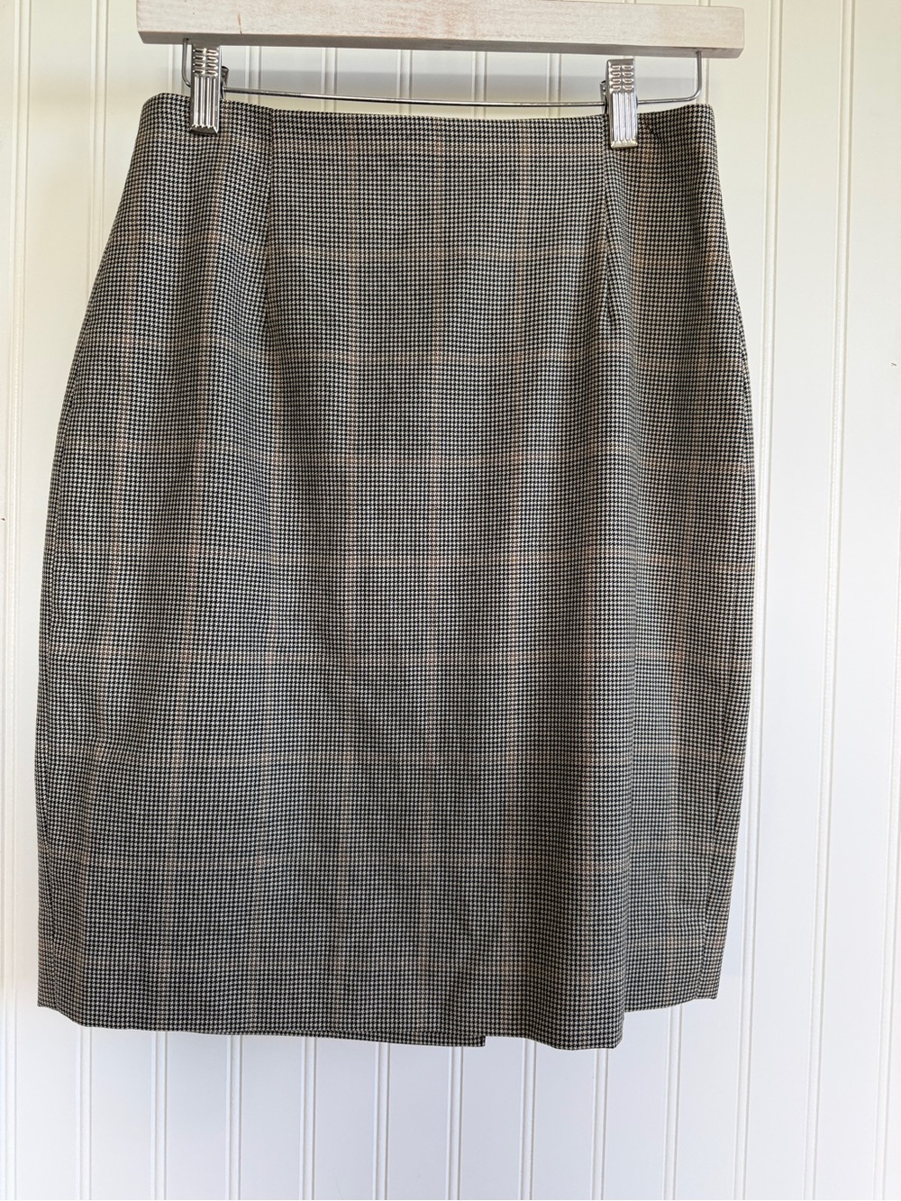 Brooks‎ Brothers Houndstooth Pencil Skirt - Black, White and Tan Women’s Size 8